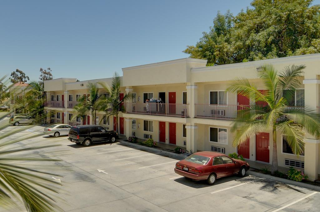 Vagabond Inn Hacienda Heights Buitenkant foto